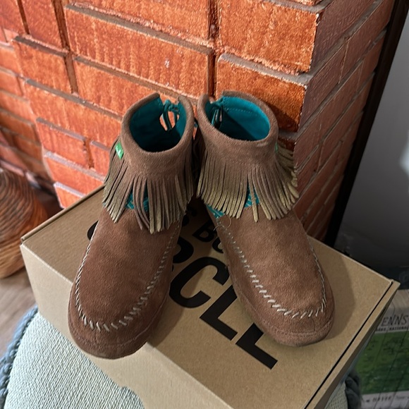 ❌SOLD❌Sanuk Moccasins - Picture 2 of 10